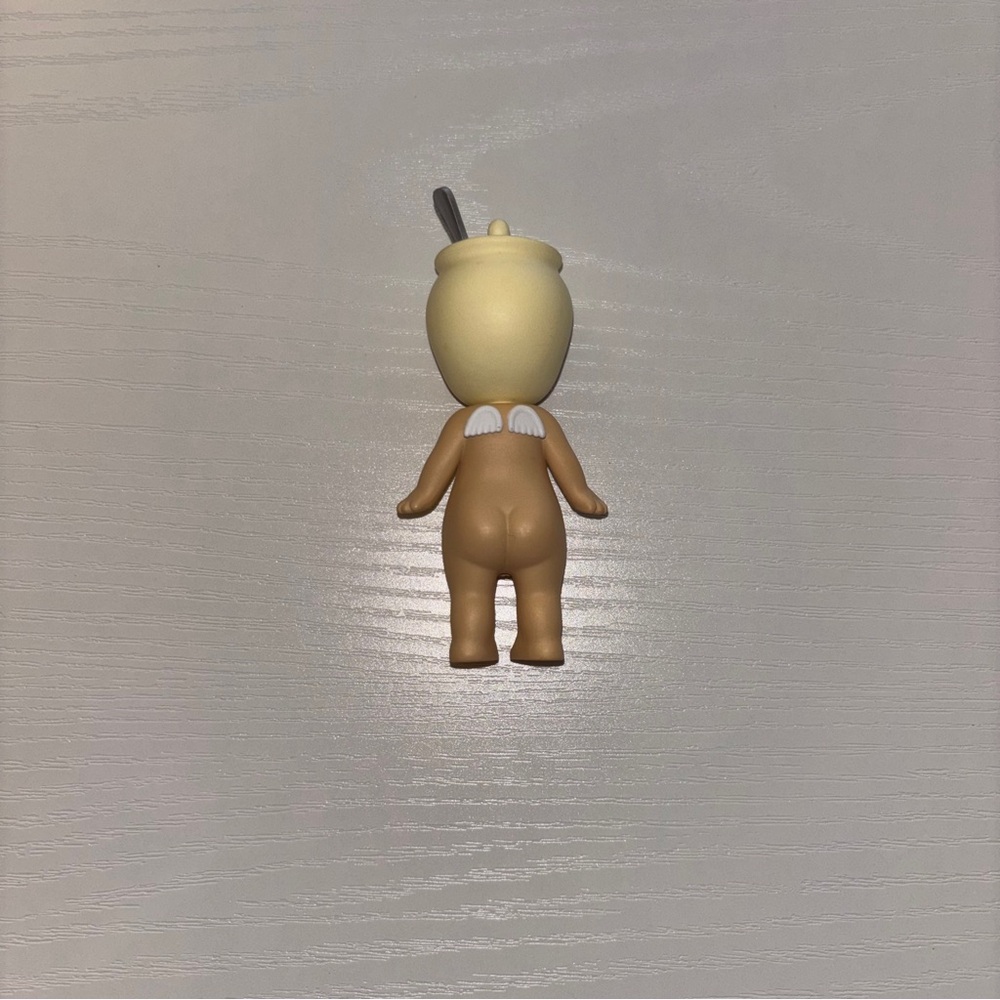 Sonny Angel Collectible Doll with Cream 'Sugar' Cap - Picture 2 of 4
